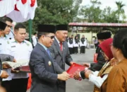 Bupati Satono Pimpin Penyerahan Satya Lencana Karya Satya pada HAB ke-80 Kemenag RI