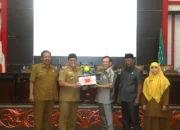 Wabup Heroaldi Sampaikan Raperda APBD 2025, Sambas Catat Kinerja Keuangan Meningkat