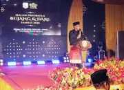 Malam Penobatan Bujang Dare Sambas 2026, Ferdinan Dorong Generasi Muda Promosikan Budaya Daerah