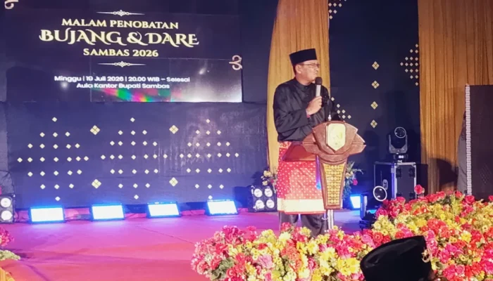 Malam Penobatan Bujang Dare Sambas 2026, Ferdinan Dorong Generasi Muda Promosikan Budaya Daerah